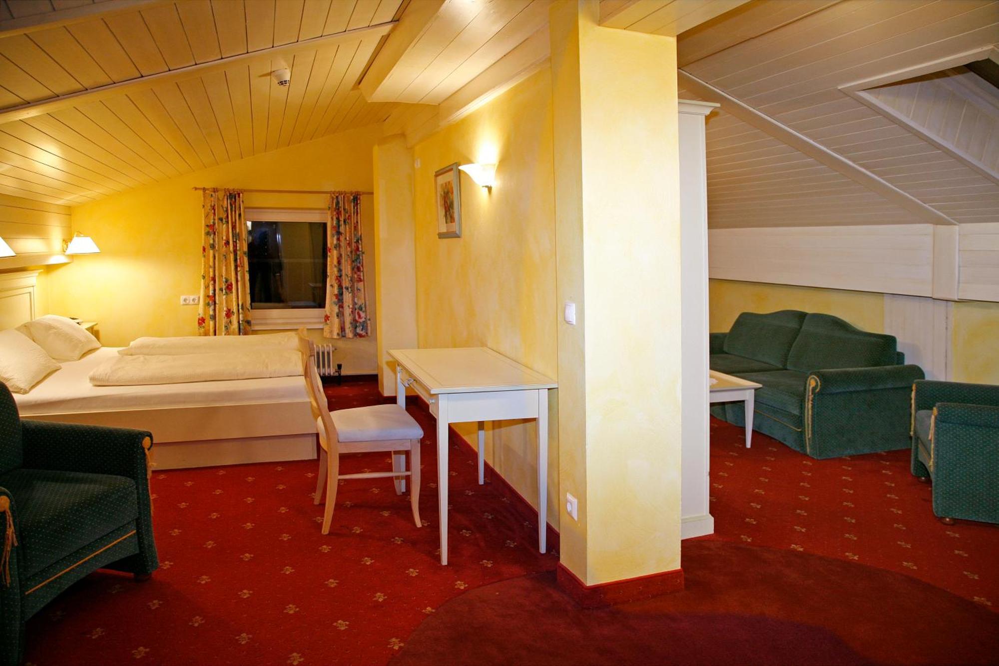 Hotel Schneeberger Нидерау Экстерьер фото